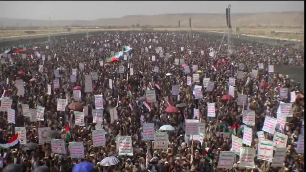 صعدة تنتصر لغزة.. تظاهرات حاشدة في أكثر من 22 ساحة تحت شعار "مع غزة العزة تعبئة واستنفار"