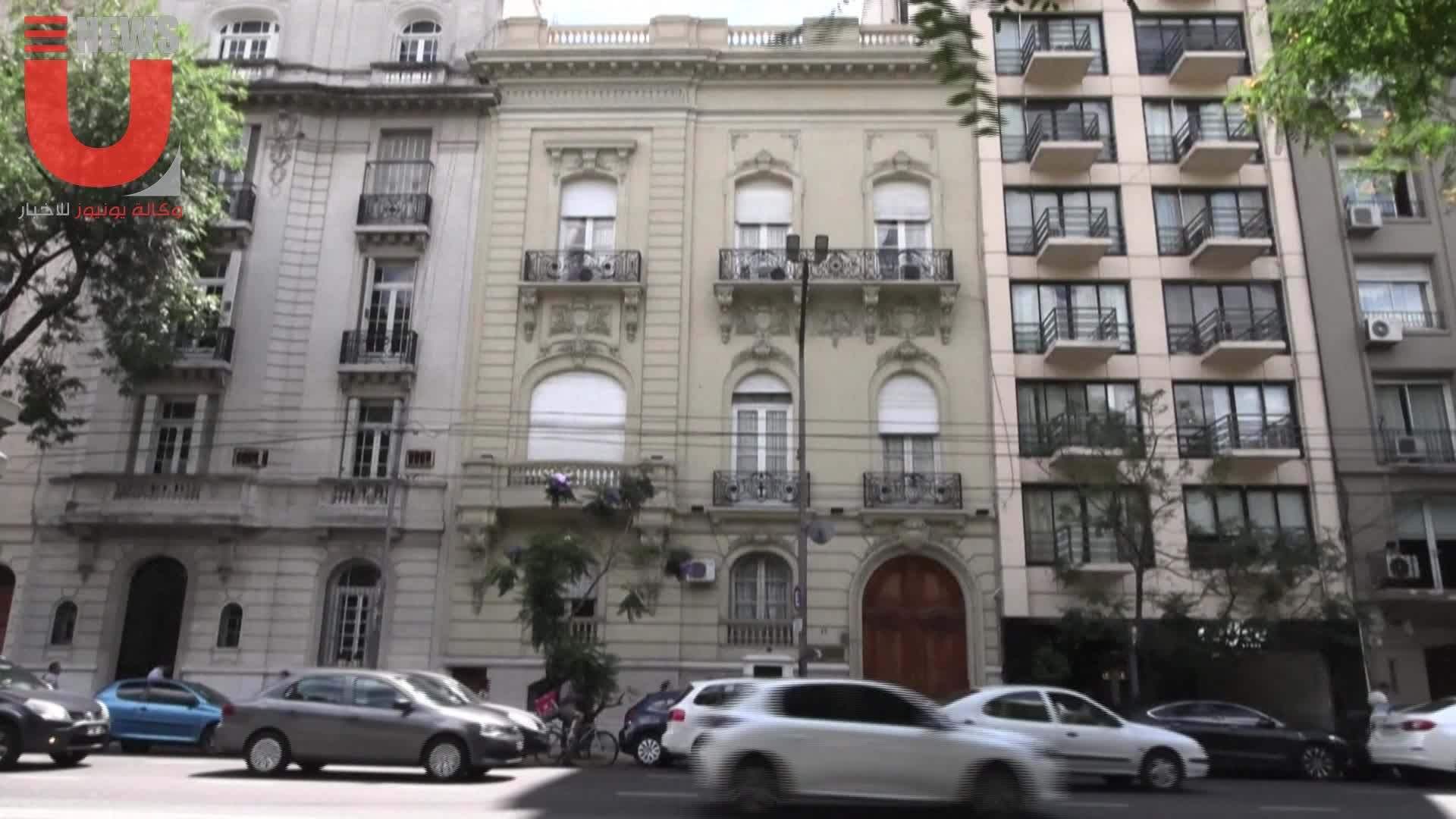 السفارتان السوريتان في الأرجنتين والبرازيل تنزلان علم سوريا