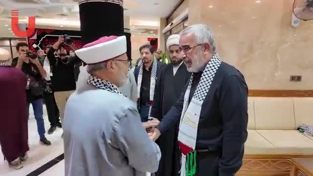 الوفود المشاركة في مؤتمر نداء الأقصى الدولي تزور مرقد الإمام علي عليه السلام