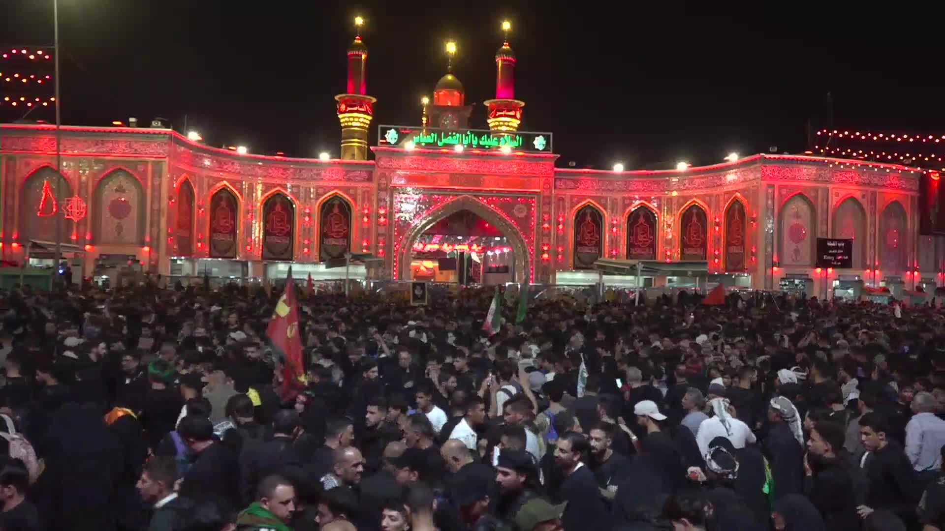 إستمرار توافد ملايين الزائرين إلى كربلاء لإحياء أربعين الإمام الحسين وسط أجواء إيمانية مهيبة