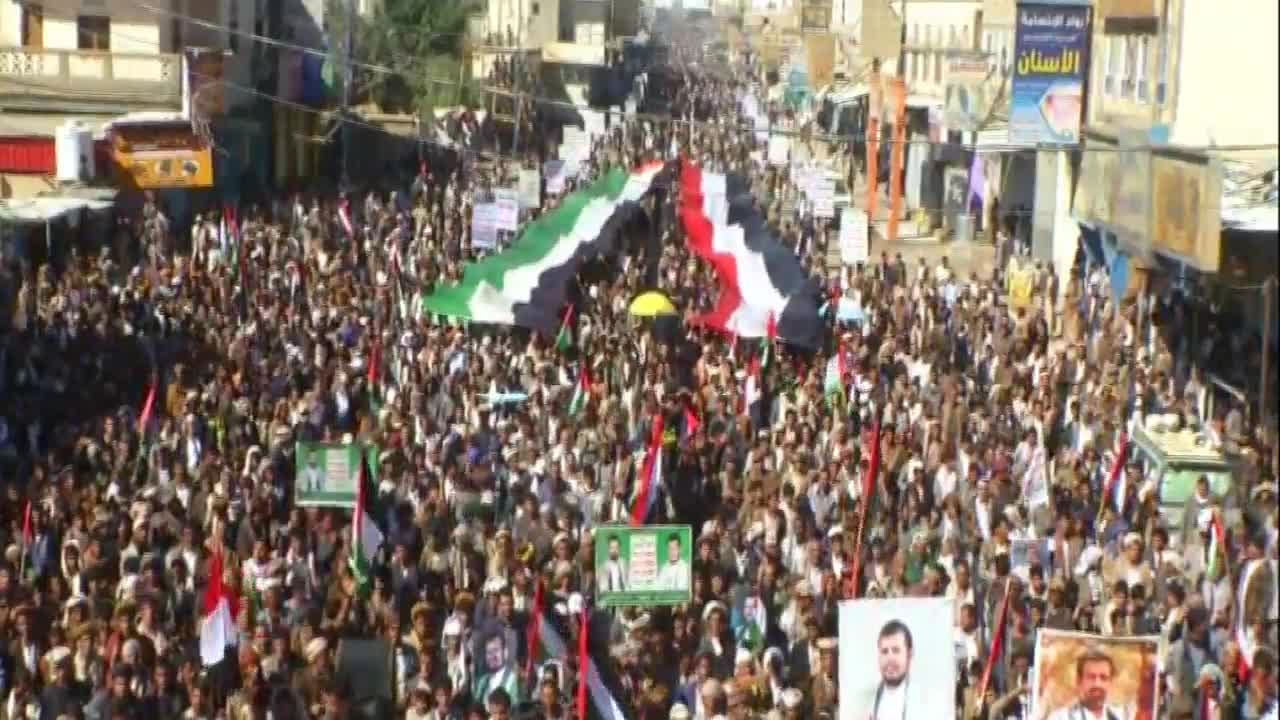 مسيرات حاشدة في صعدة: لن نتراجع عن نصرة فلسطين ومستعدون للمعركة المباشرة مع أمريكا وإسرائيل