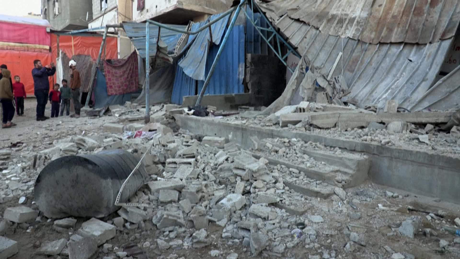 The Gaza war enters its 5th month... belts of fire in Rafah and continuous violent battles in Khan Yunis