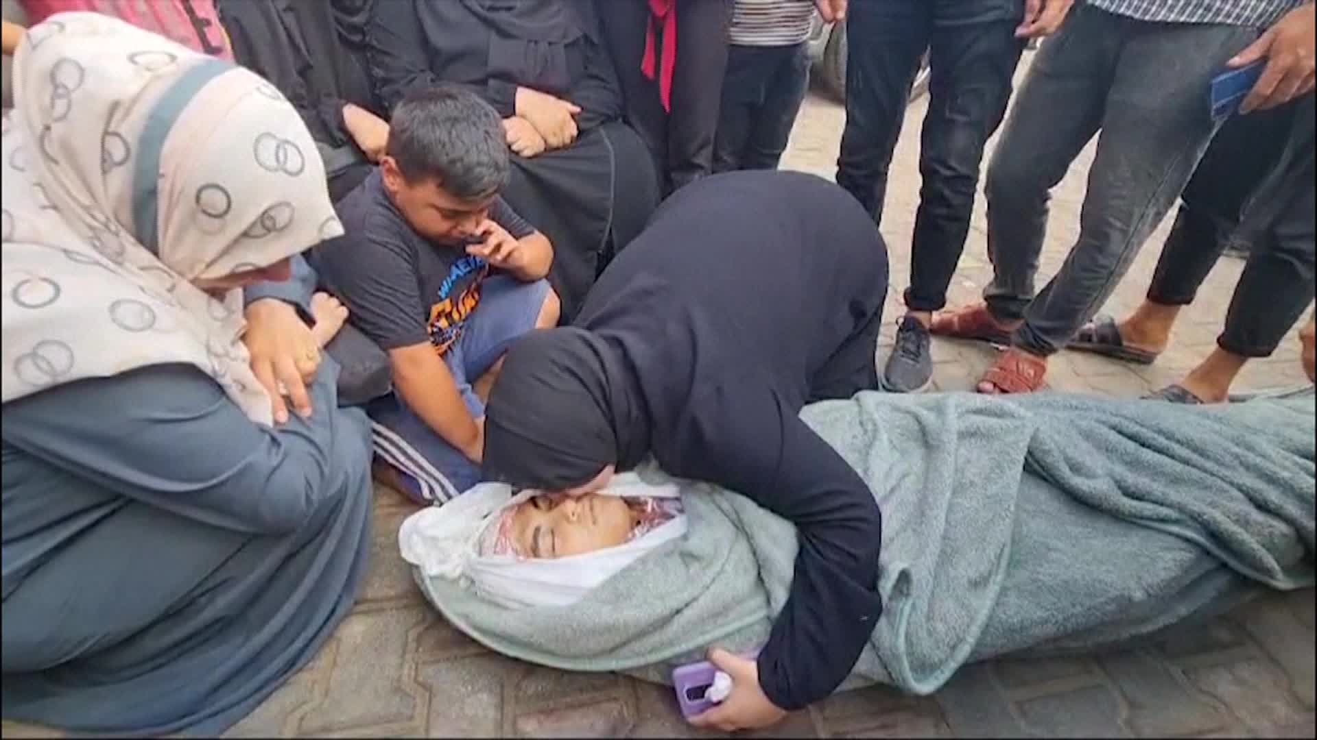 الاحتلال يرتكب 3 مجازر جديدة في غزة وعدد ضحايا العدوان على القطاع يرتفع إلى 39653 شهيدًا
