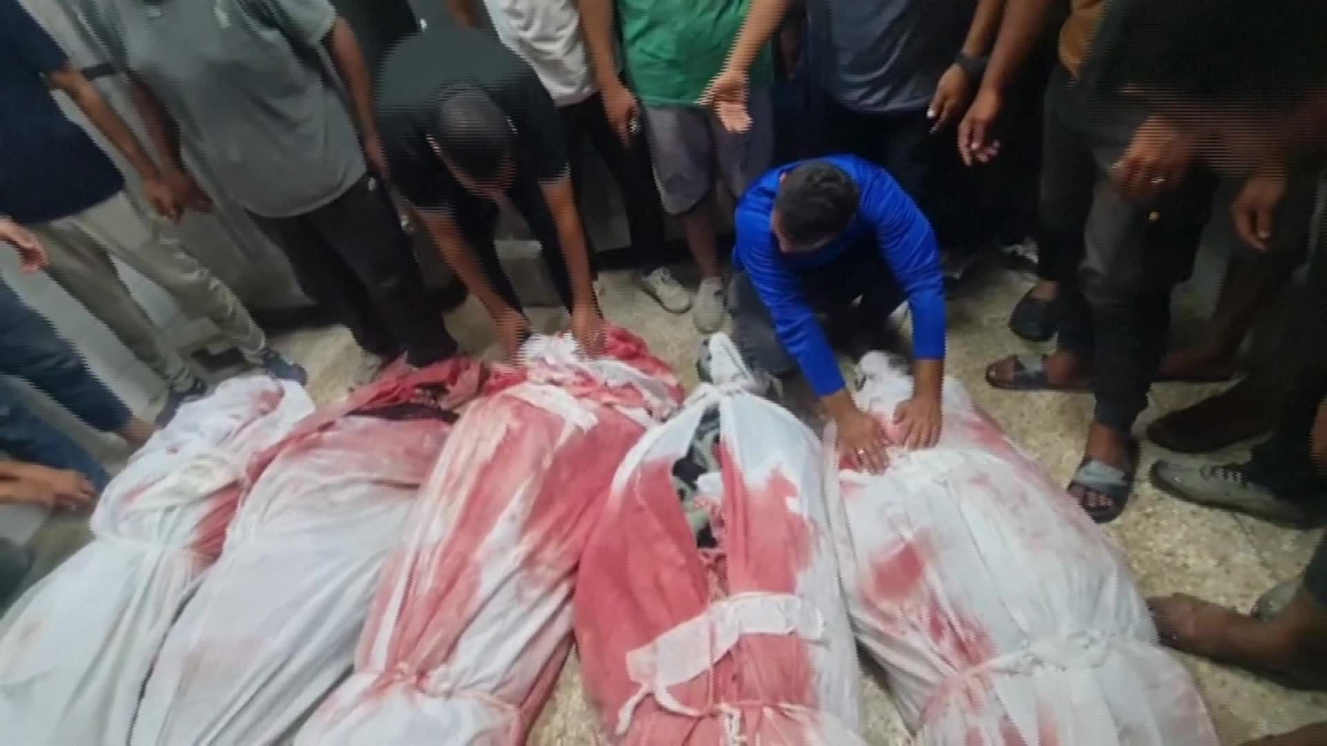 الاحتلال يرتكب مجزرتين جديدتين في غزة وعدد ضحايا العدوان على القطاع يرتفع إلى 41272 شهيدًا