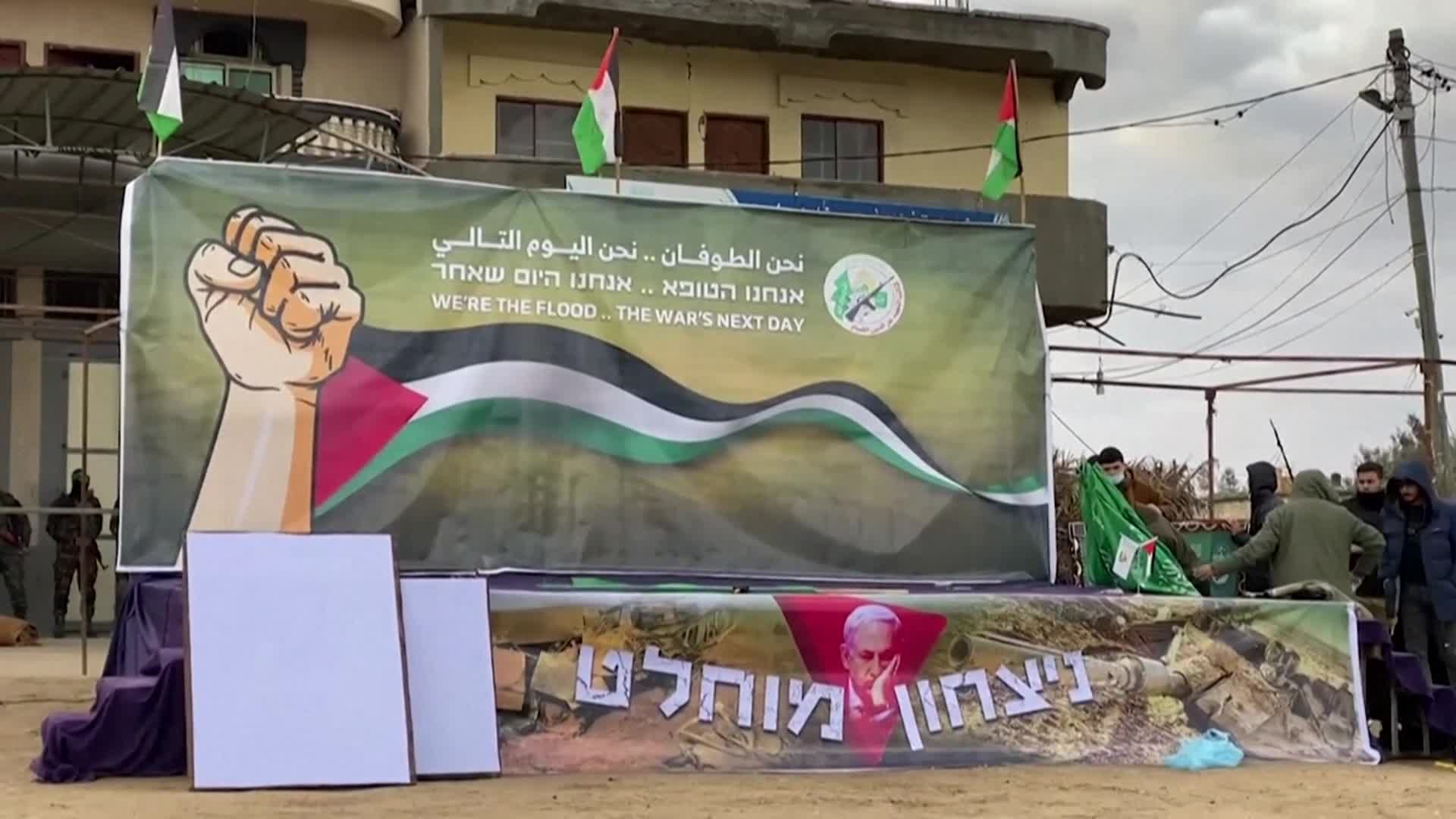 انطلاق الاستعدادات لتسليم 4 أسرى "إسرائيليين" مقابل الافراج عن 369 اسيرا من سجون الاحتلال