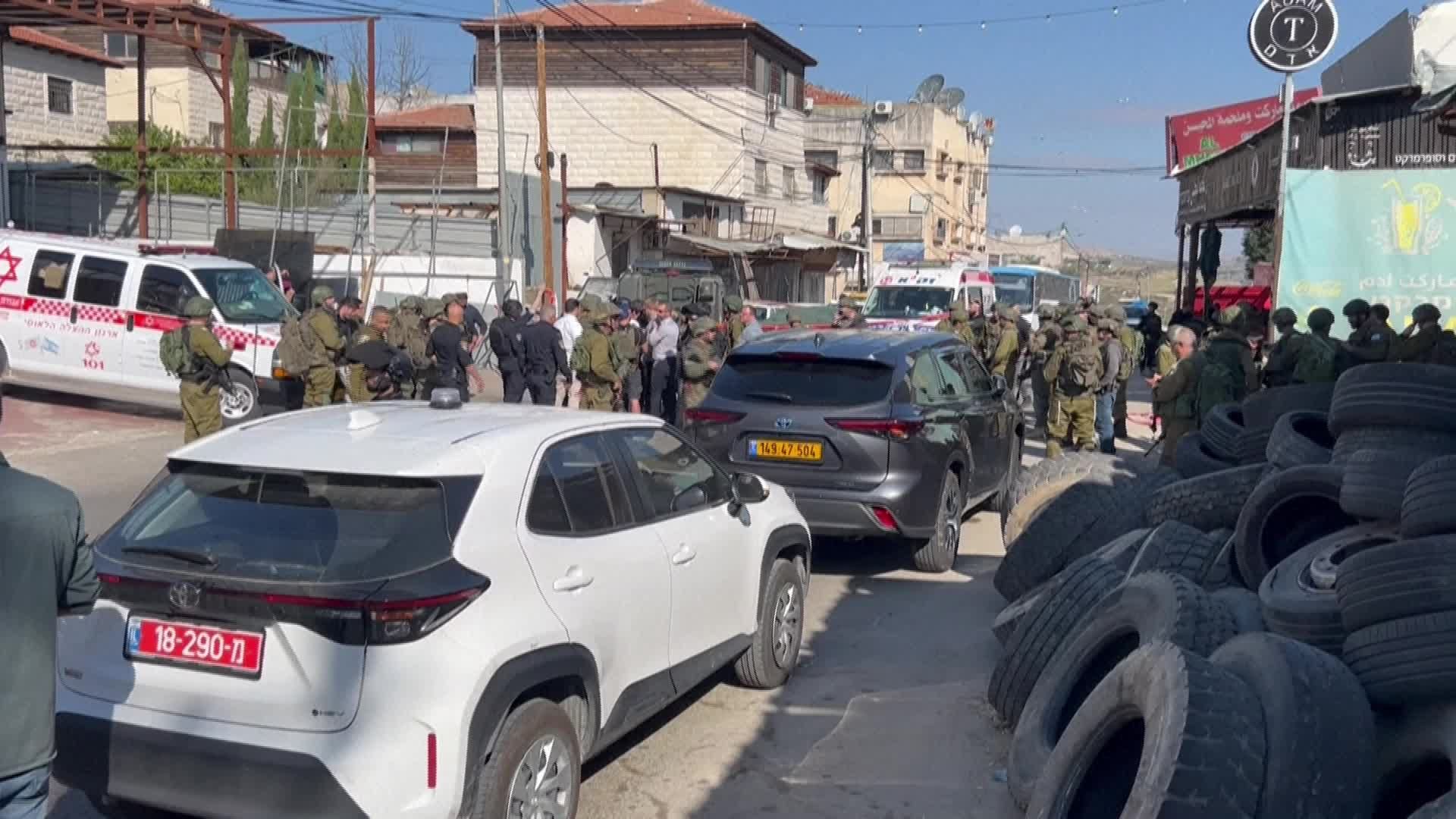 عقب العملية في قلقيلية.. نابلس منطقة عسكرية مغلقة وهجمات للمستوطنين