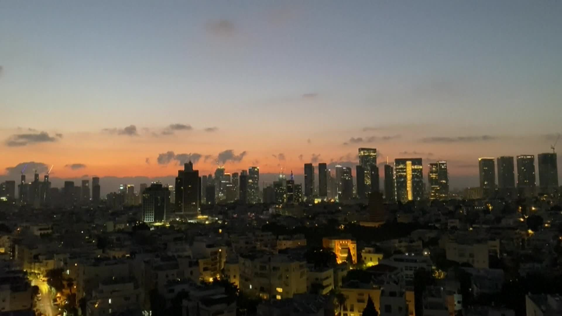 غزة تحت القصف.. "إسرائيل" تواصل عدوانها على القطاع لليوم الـ313 على التوالي