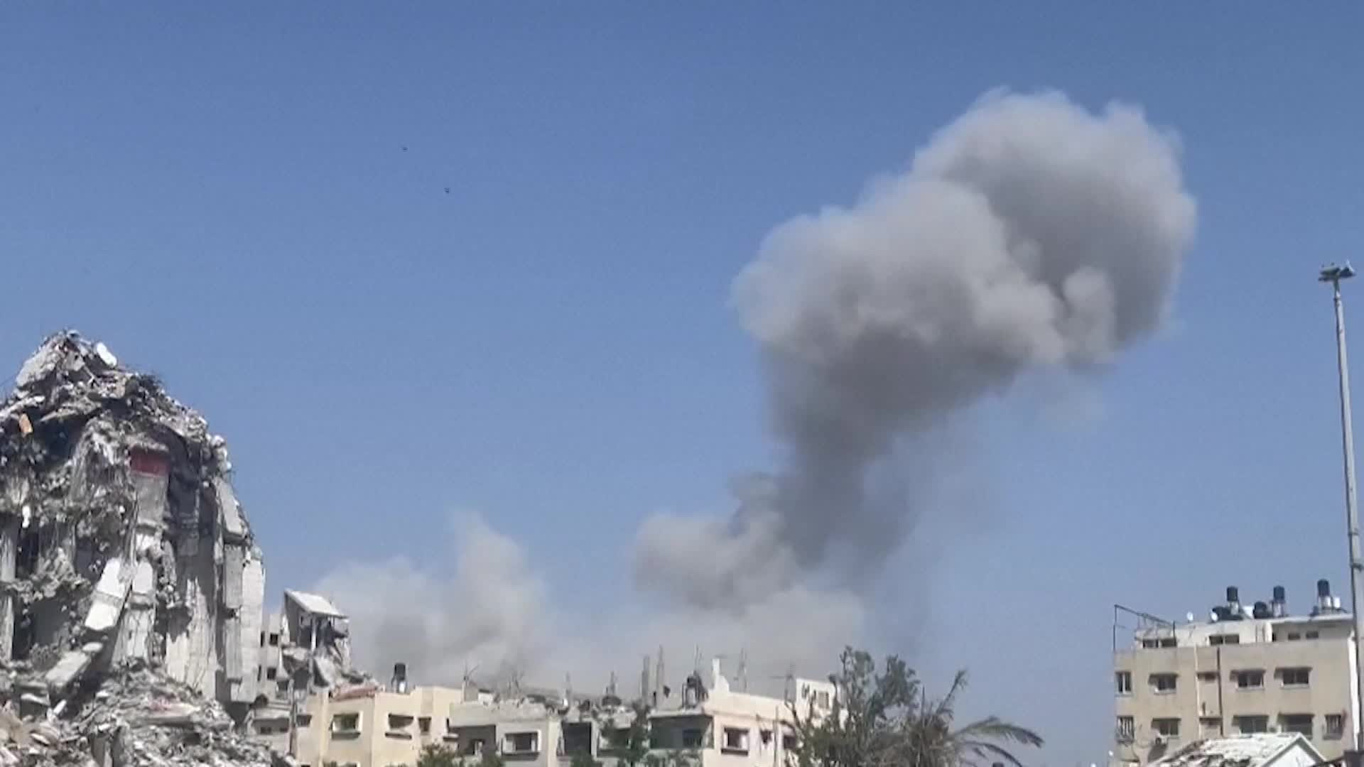 "Israel" continues its destructive war against the Gaza Strip for the 209th consecutive day