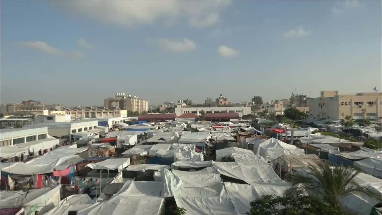 طائرات الاحتلال الحربية تستهدف محيط مستشفى خانيونس وتروّع الآمنين
