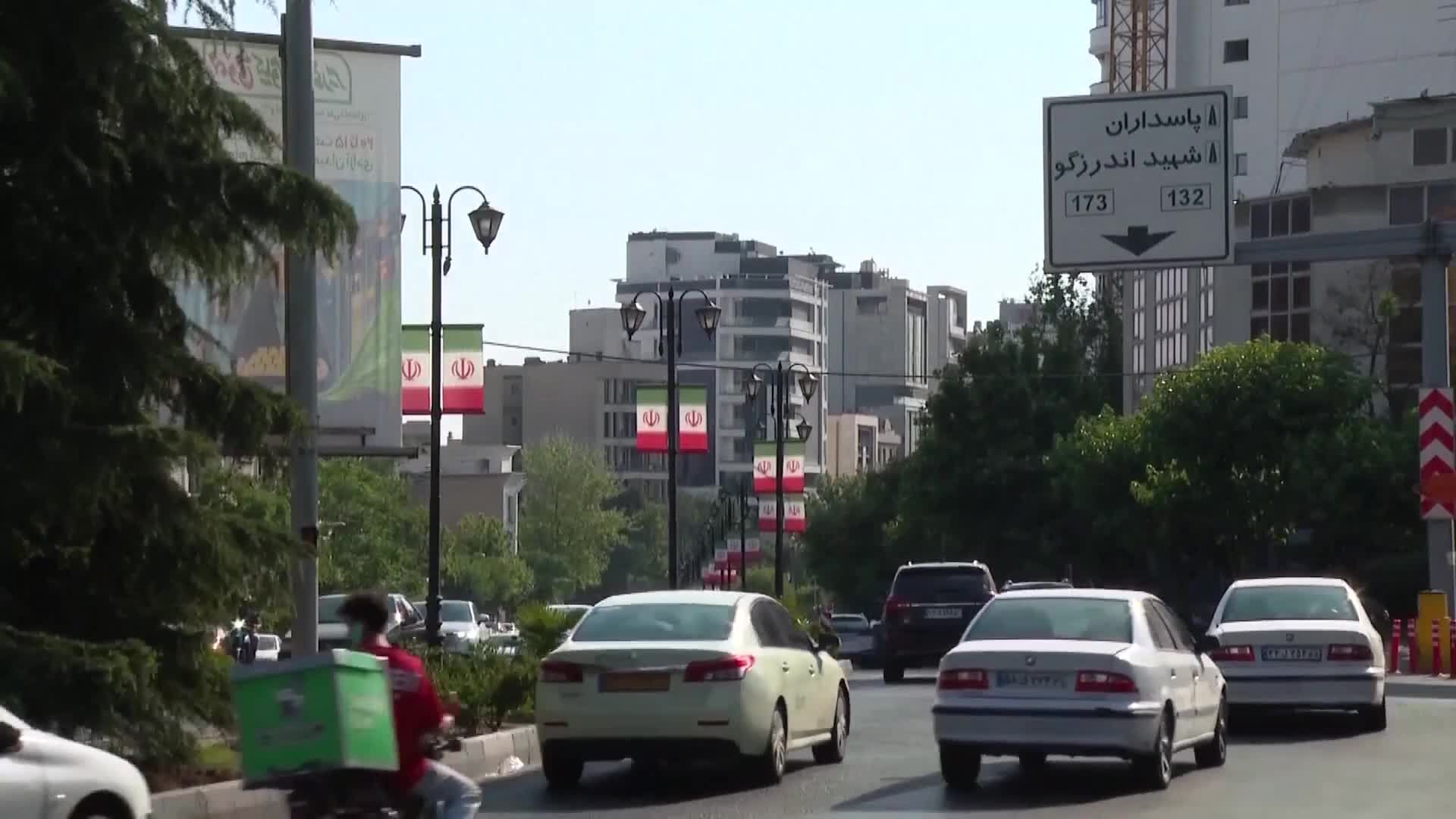 الحكومة الإيرانية تقر مخصصات لتعويض أضرار الحرب الأخيرة وتقول أن المفاوضات مع سلطنة عُمان دخلت مراحلها النهائية