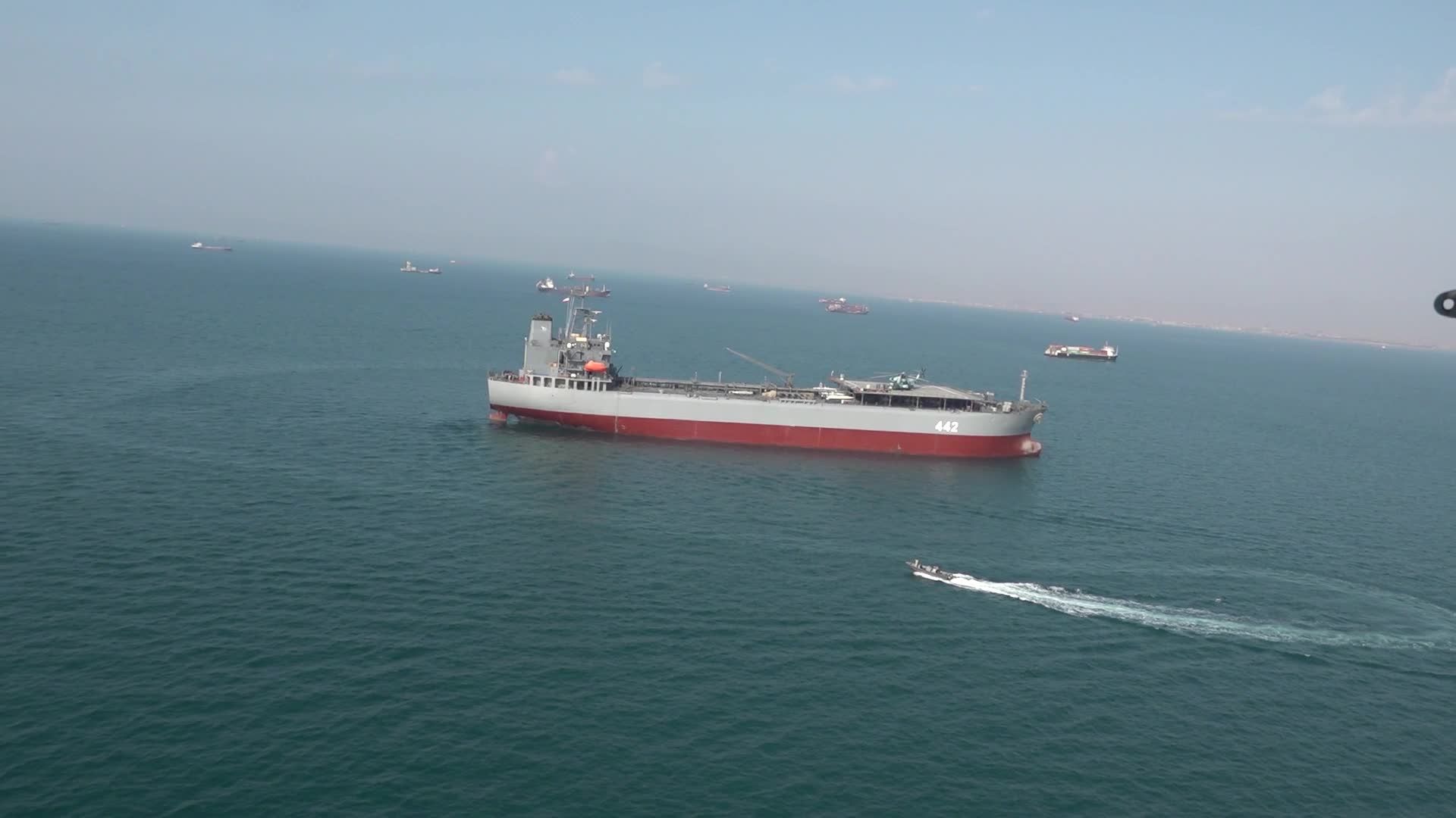 القيادة البحرية تعلن ضمّ القاعدة العائمة الإستراتيجية "كردستان"