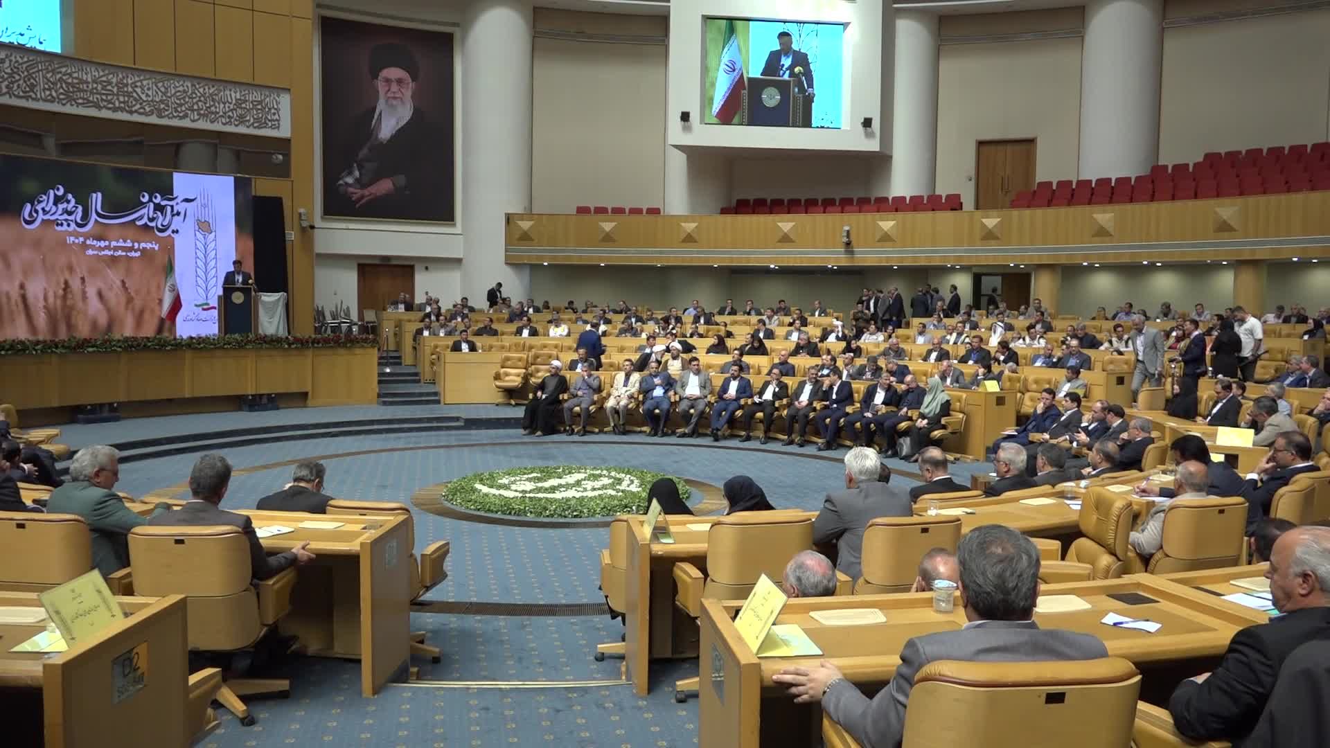 الزراعة الذكية في إيران.. من الحقول إلى الطاقة النووية