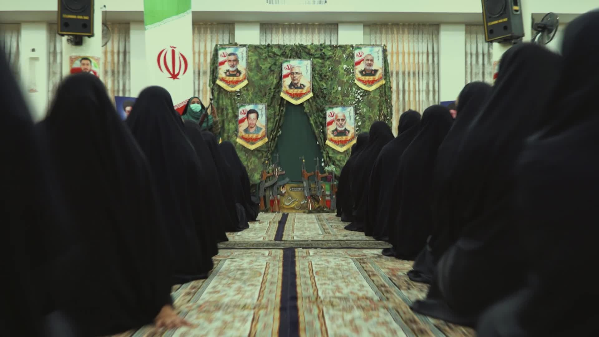 حضور نسائي لافت في برامج الجاهزية المجتمعية بإيران.. مشاركات يؤكدن أهمية الاستعداد وتحمل المسؤولية