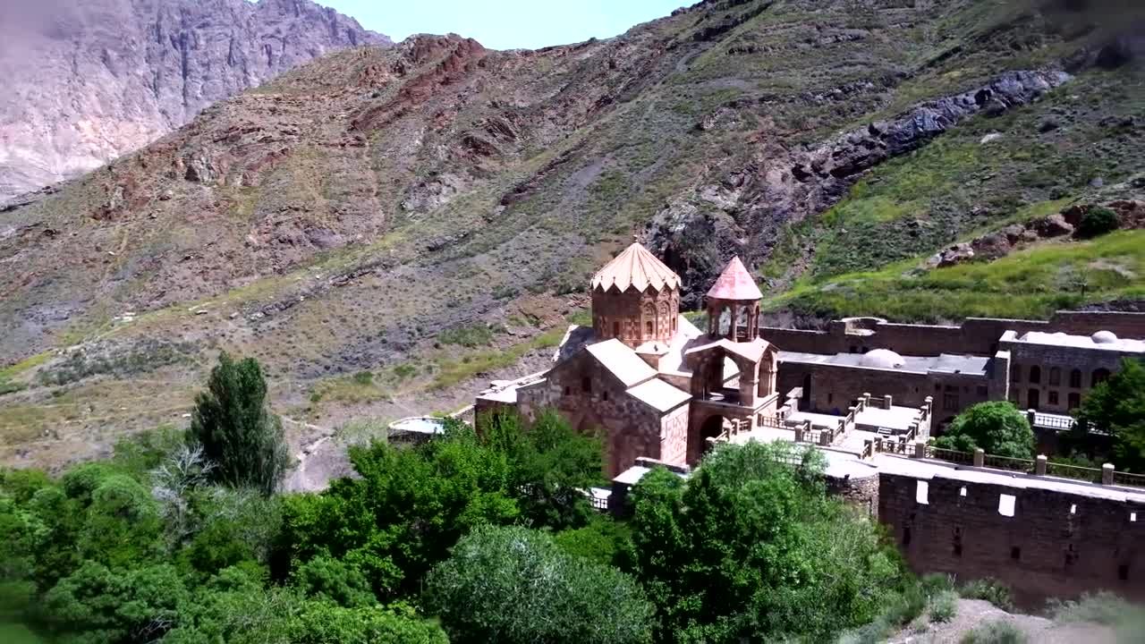 كنيسة القديس استبانوس.. جوهرة أرمنية وصرحٌ روحي على ضفاف أرس شمال غربي إيران