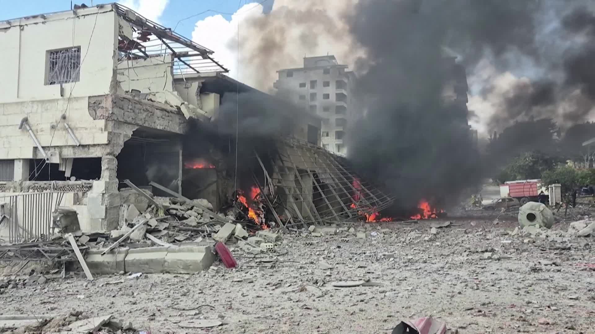 13 شهيداً من عناصر أمن الدولة بعدوان إسرائيلي استهدف السراي الحكومي في النبطية