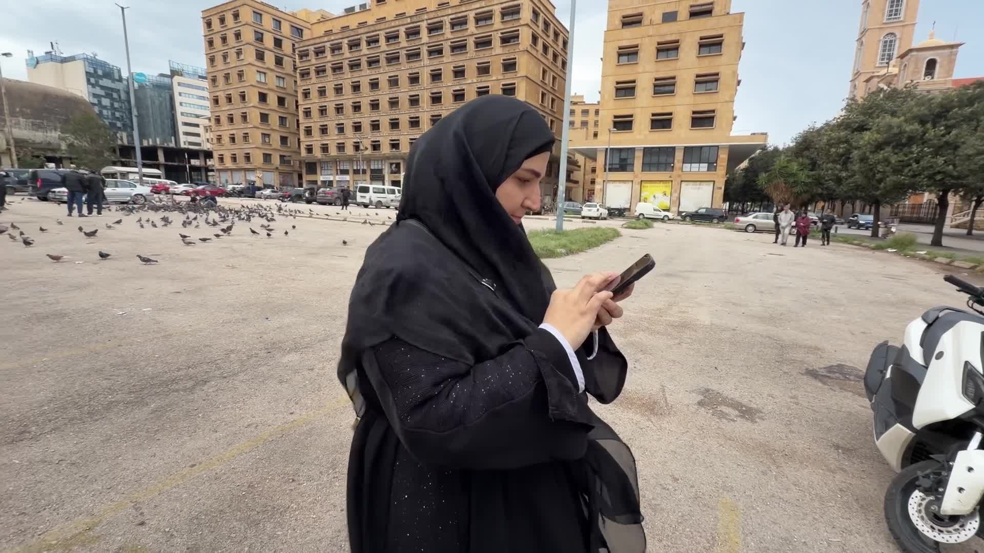 نازحة لبنانية تؤكد في مقابلة خاصة.. تمسك بالصمود رغم الدمار والنزوح