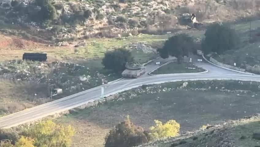 قبيل نهاية مهلة الـ60 يوم.. الاحتلال يتوغل جنوباً ويغلق مداخل مؤدية إلى البلدات الحدودية