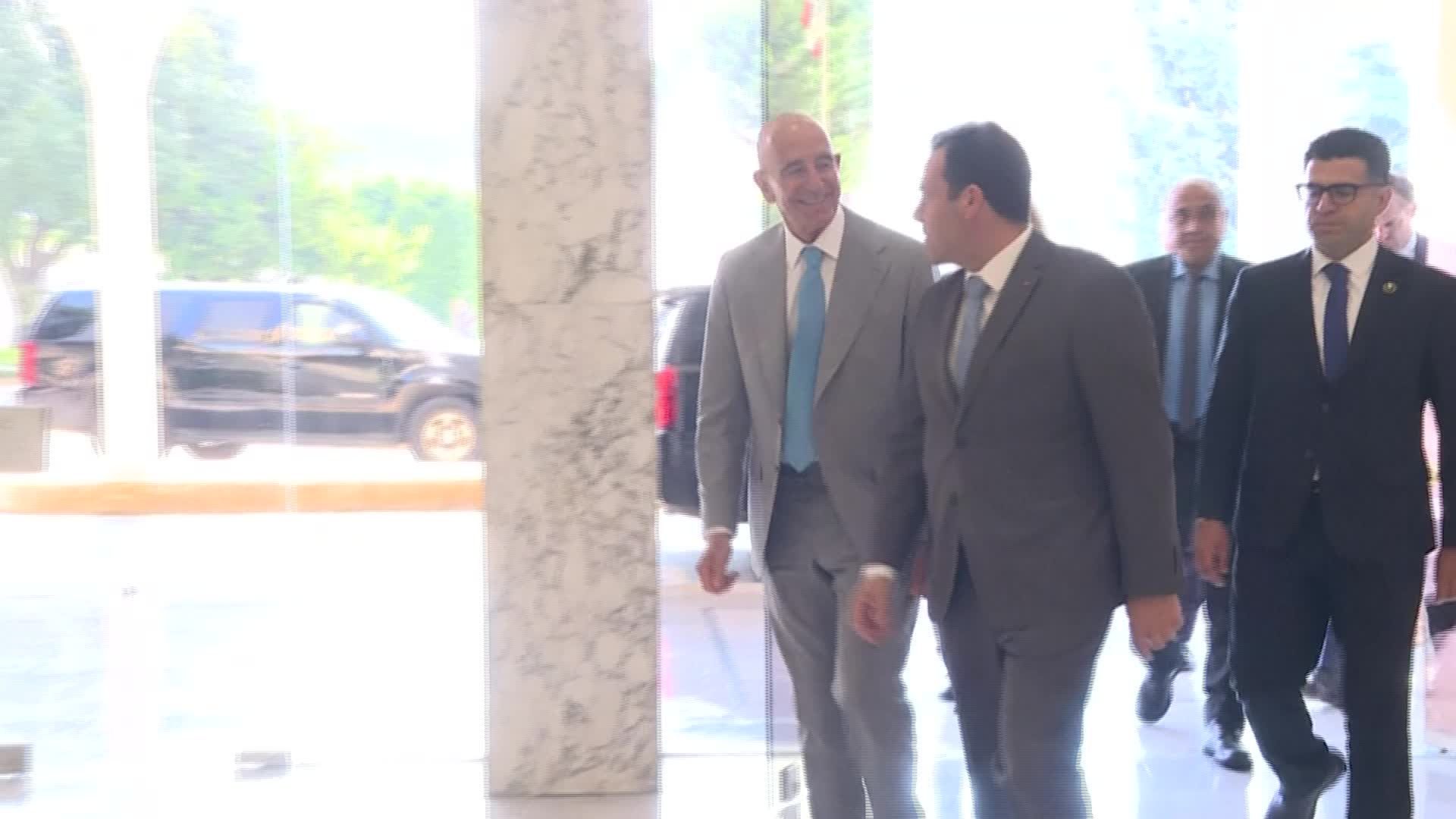 وصول المبعوث الأميركي توم برّاك الى قصر بعبدا للقاء الرئيس عون