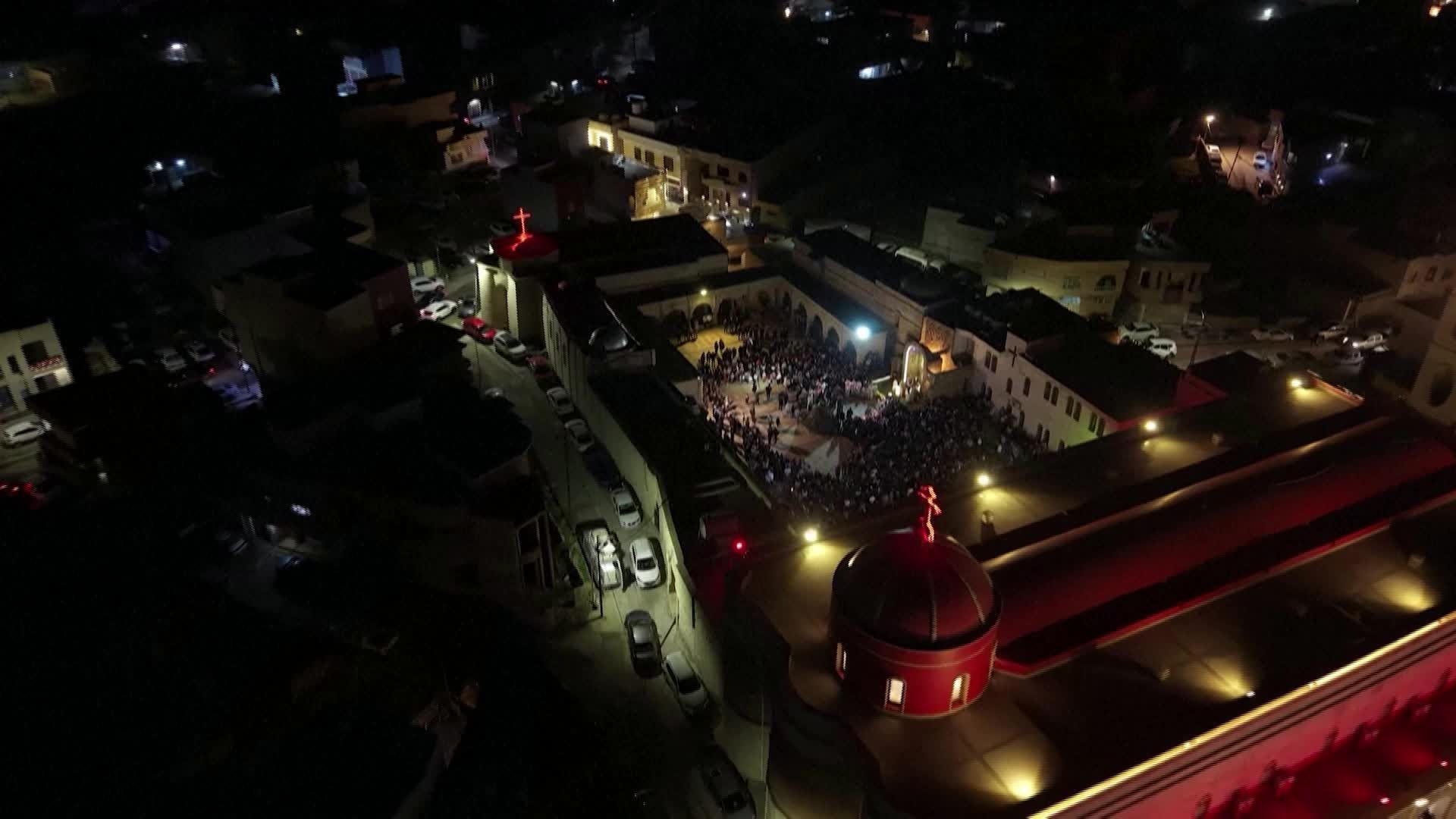 Iraqi Christians Celebrate Christmas Eve in Qaraqosh, Embracing Hope and Tradition