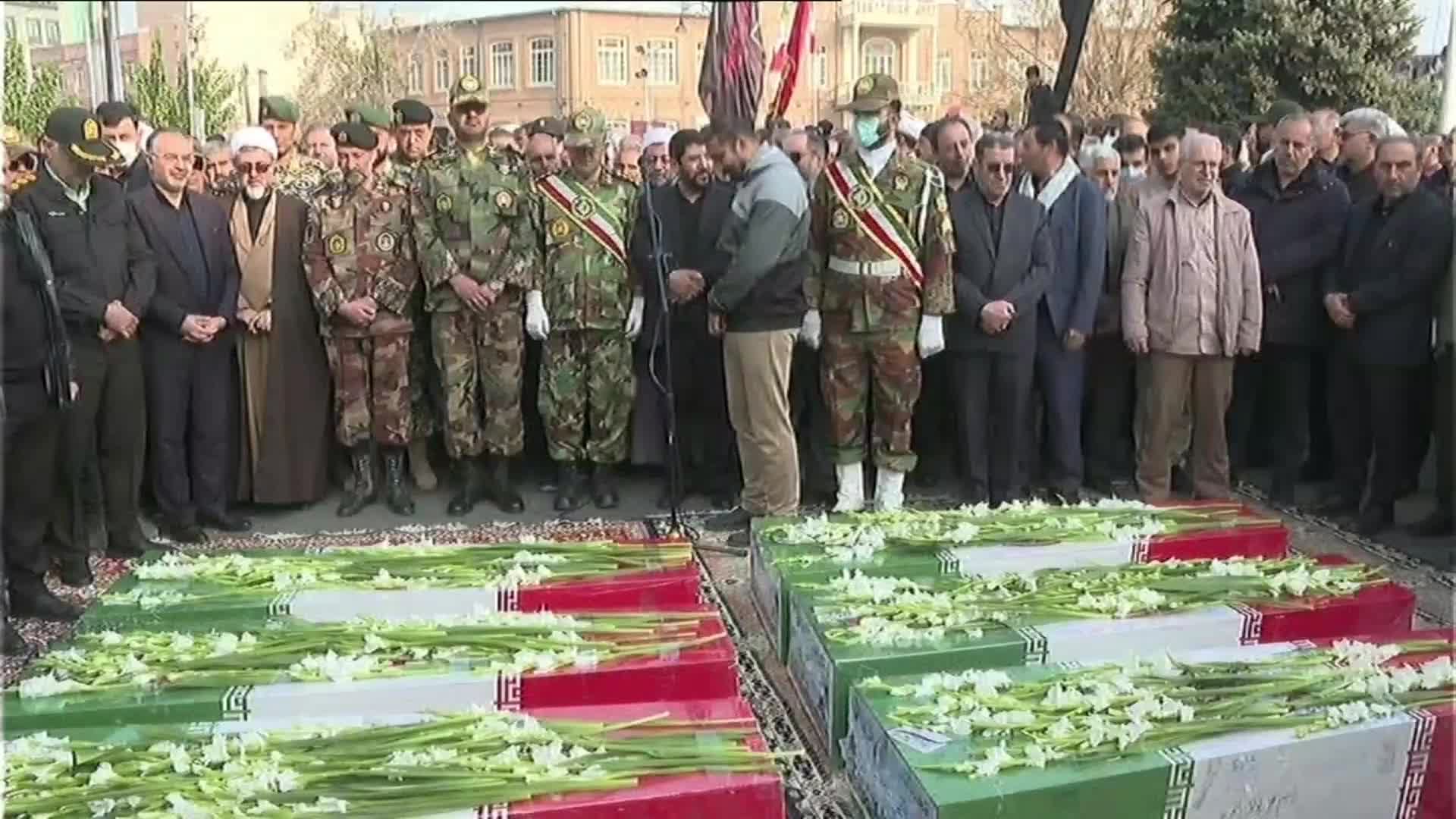 مراسم تشييع جثامين 200 شهيد مجهول الهوية من شهداء الدفاع المقدس في أنحاء البلاد
