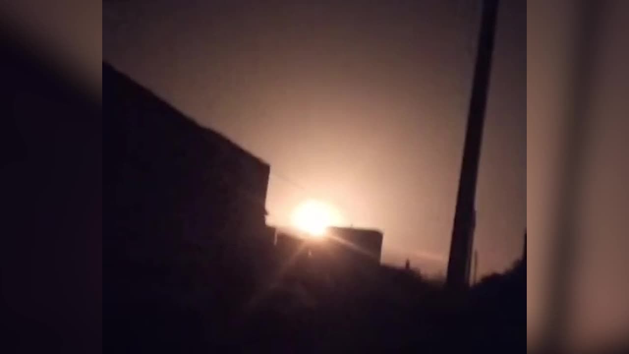 غارات إسرائيلية عنيفة تستهدف مراكز البحوث العلمية ومعامل الدفاع في حلب